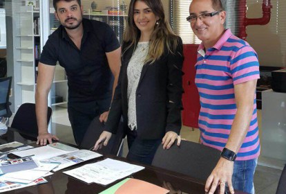 Leonardo Maia e Ana Sibelly Beltrão com Cesar Revorêdo