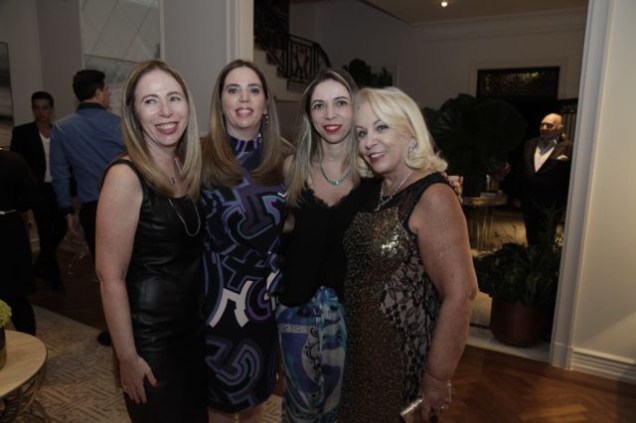 Marina, Monica, Marcia, Mira Felmanas Marina, Monica, Marcia, Mira Felmanas
