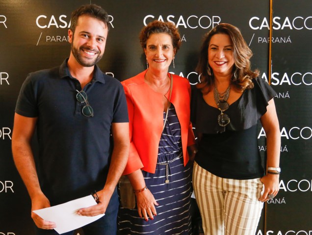 O arquiteto Filipe Bender, Marina Nessi e a arquiteta e jornalista Jeslayne Valente O arquiteto Filipe Bender, Marina Nessi e a arquiteta e jornalista Jeslayne Valente