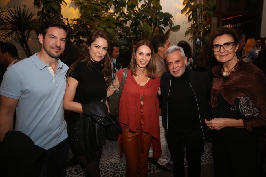 SAMUEL ARTMANN,  CARLA GUILHEM, ESTHER SCHATTAN, LEO SHEHTMAN E CRIS FERRAZ