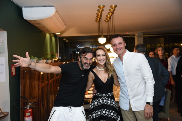 Leo Romano, Keilen Menezes, Marcelo Trento Leo Romano, Keilen Menezes, Marcelo Trento