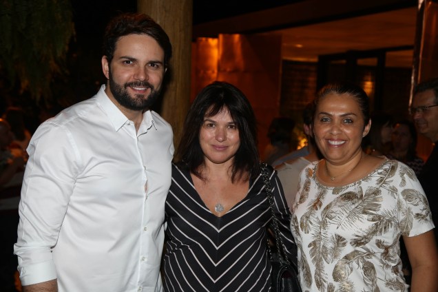 César Santos, Walléria Teixeira e Nelma Caixeta César Santos, Walléria Teixeira e Nelma Caixeta