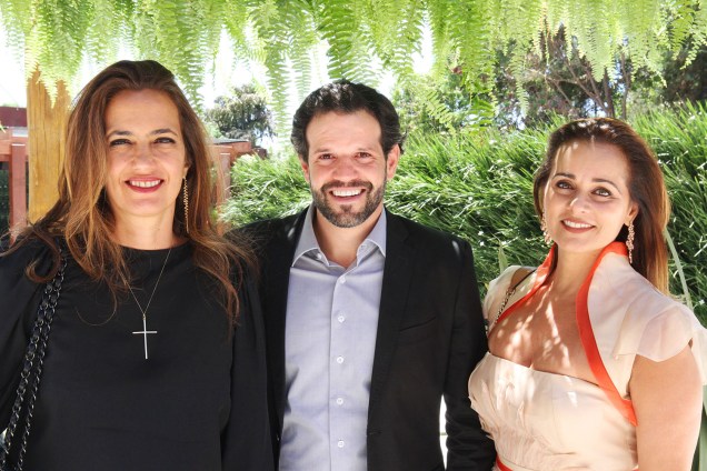 Isabel Veiga, Arnaldo Pinho e Mônica Pinto Isabel Veiga, Arnaldo Pinho e Mônica Pinto