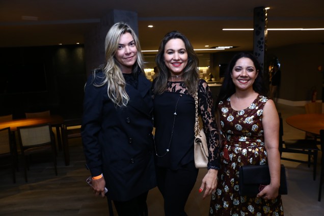 Juliana Rezende, Benigna Venâncio, Cátia Juliana Rezende, Benigna Venâncio, Cátia