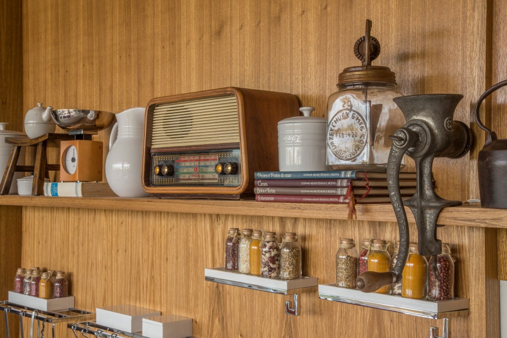 cozinha casacor vintage retrô madeira detalhes