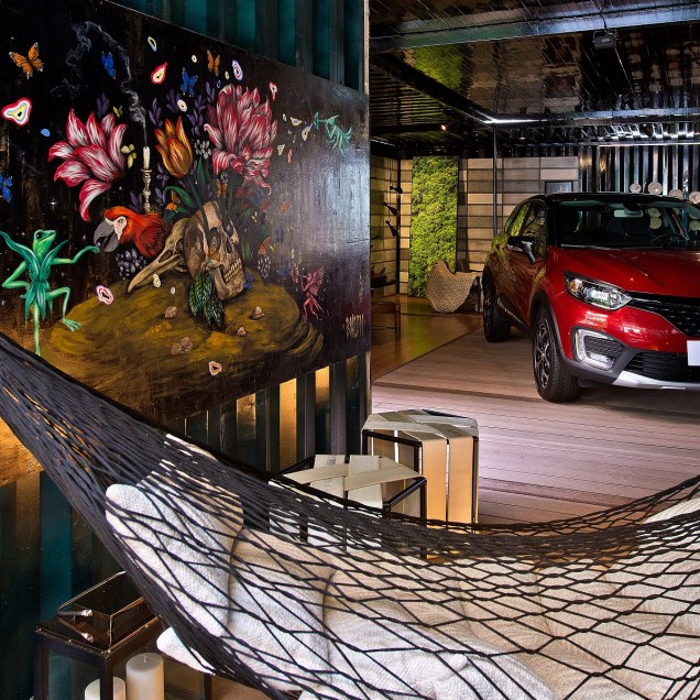 Melhor Projeto Comercial – <strong>Garagem Renault</strong> de Rico Mendonça Melhor Projeto Comercial – <strong>Garagem Renault</strong> de Rico Mendonça