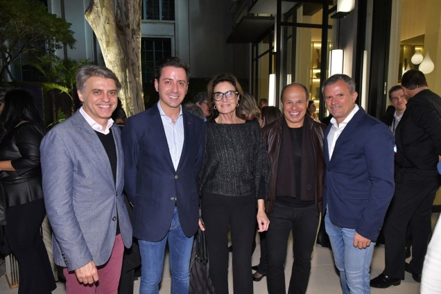 Alex Stevens, Eduardo Cosentino, Cris Ferraz, Nilo Cottini e David Benavent Alex Stevens, Eduardo Cosentino, Cris Ferraz, Nilo Cottini e David Benavent