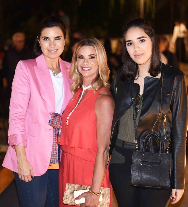 Cris Ferraciu, Carla Pimentel e Manoela Ferraciu Cris Ferraciu, Carla Pimentel e Manoela Ferraciu