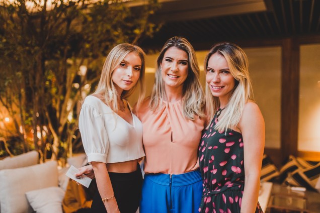 Flay Leite, Renata Queiroz e Fernanda Leão. Flay Leite, Renata Queiroz e Fernanda Leão.