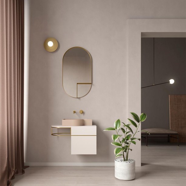 A marca de banheiros florentinos ExT apresentou uma gama de lavatórios e armários assimétricos disponíveis em acabamentos em latão ou preto para um belo conjunto de banho. "Nós traduzimos uma elegância serena e discreta em pureza, com um equilíbrio de linhas, formas e leveza", explicam os profissionais à frente da empresa.