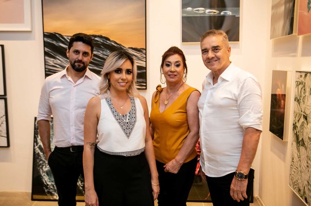 Luciano Mota, Karina Capaverde, Vera Capaverde, Valdecir Tadeu dos Santos. Luciano Mota, Karina Capaverde, Vera Capaverde, Valdecir Tadeu dos Santos.