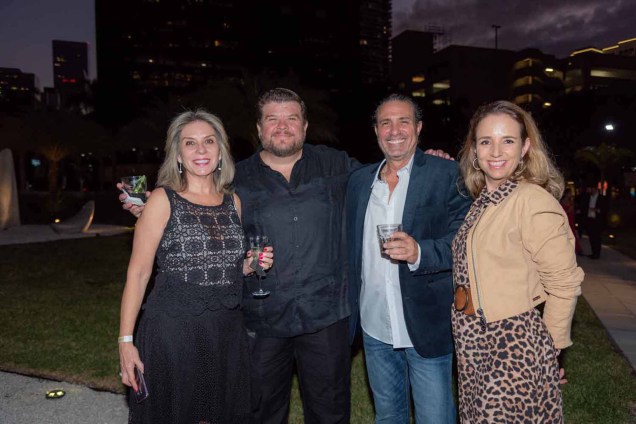 Maria Clara Uribe, Juan Pablo Uribe, Danilo Arditti e Ana Maria Gaona. Maria Clara Uribe, Juan Pablo Uribe, Danilo Arditti e Ana Maria Gaona.