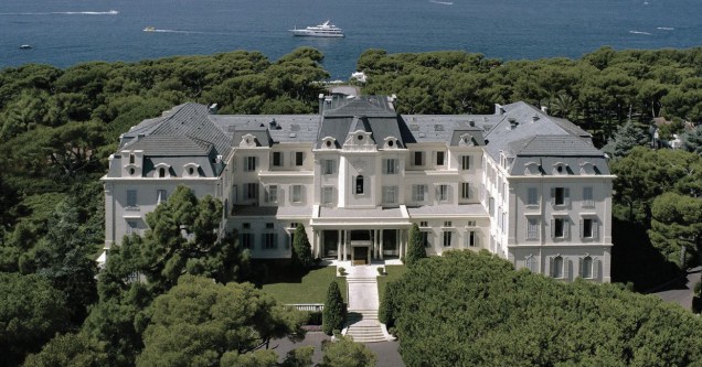 A fachada do Hotel du Cap-Eden-Roc, na França. A fachada do Hotel du Cap-Eden-Roc, na França.