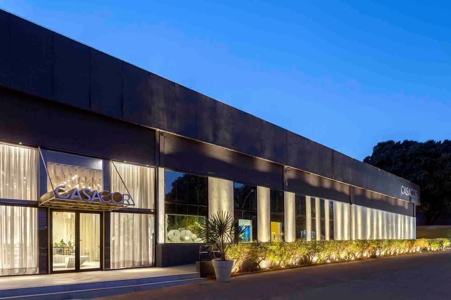 01-fachada-choque-arquitetura-e-design-crecc81dito-jomar-braganccca7a-2 01-fachada-choque-arquitetura-e-design-crecc81dito-jomar-braganccca7a-2