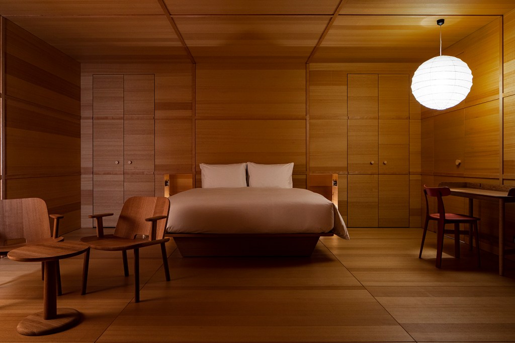 Shiroiya_Hotel_Jasper_Morrison_Room_1_©Shinya_Kigure