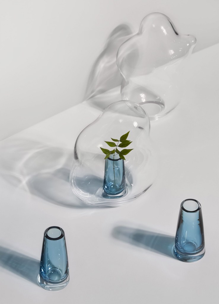 yuhsien-bubble-flower-hood-vases-design_dezeen_2364_col_3-scaled yuhsien-bubble-flower-hood-vases-design_dezeen_2364_col_3-scaled