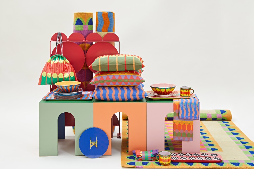 yinka-ilori-homeware-drop-design_dezeen_2364_col_2 yinka-ilori-homeware-drop-design_dezeen_2364_col_2