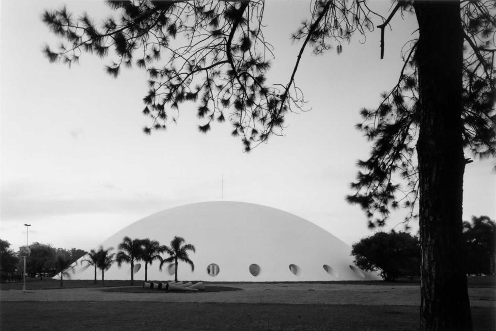 arquitetura prédio icônico são paulo oscar niemeyer oca ibirapuera
