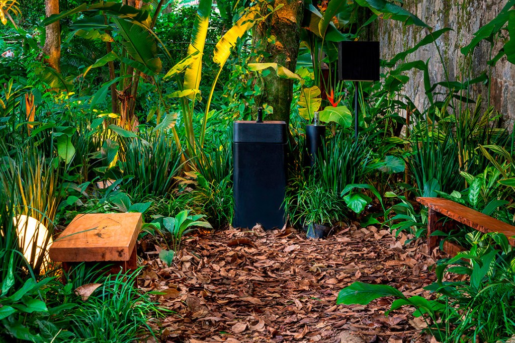 Bel Lobo e Mariana Travassos – No Balanço das Águas casacor rio de janeiro 2021 rj ambientes decoração arquitetura mostras bel lobo mariana travassos balanço águas jardim