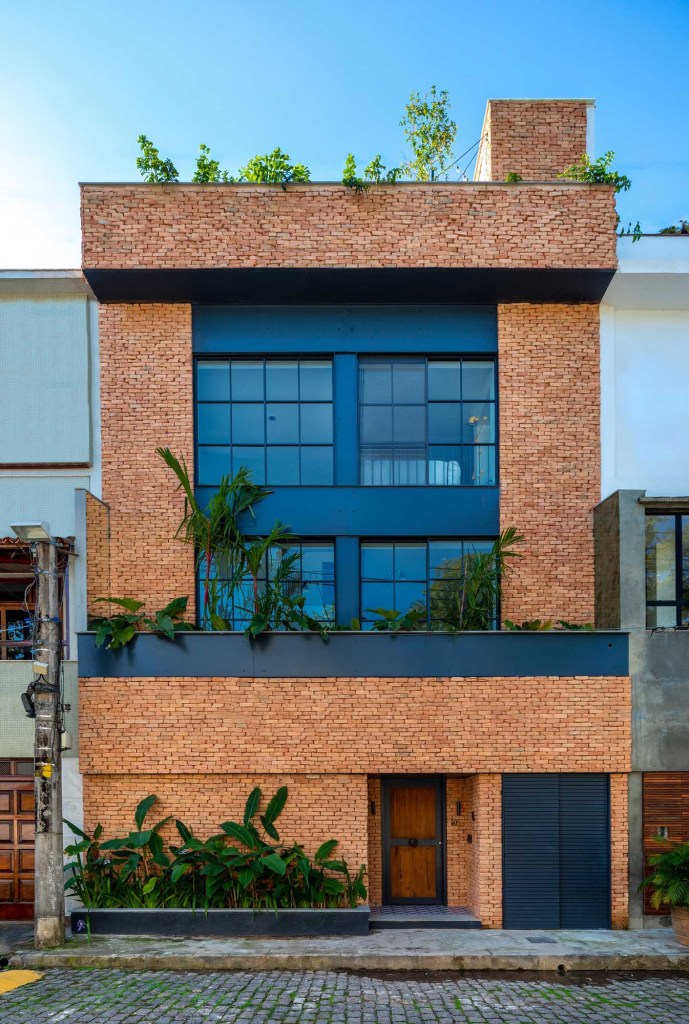 casa horto mauricio nobrega casacor foto andre nazareth fachada rio de janeiro casacor 2021 casa construção arquitetura madeira tijolinho aparente
