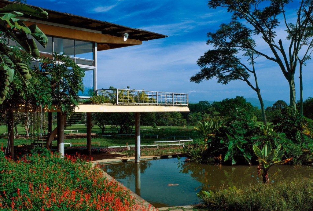 residencia olivo gomes paisagem com vista para o lago na residência de olivo gomes