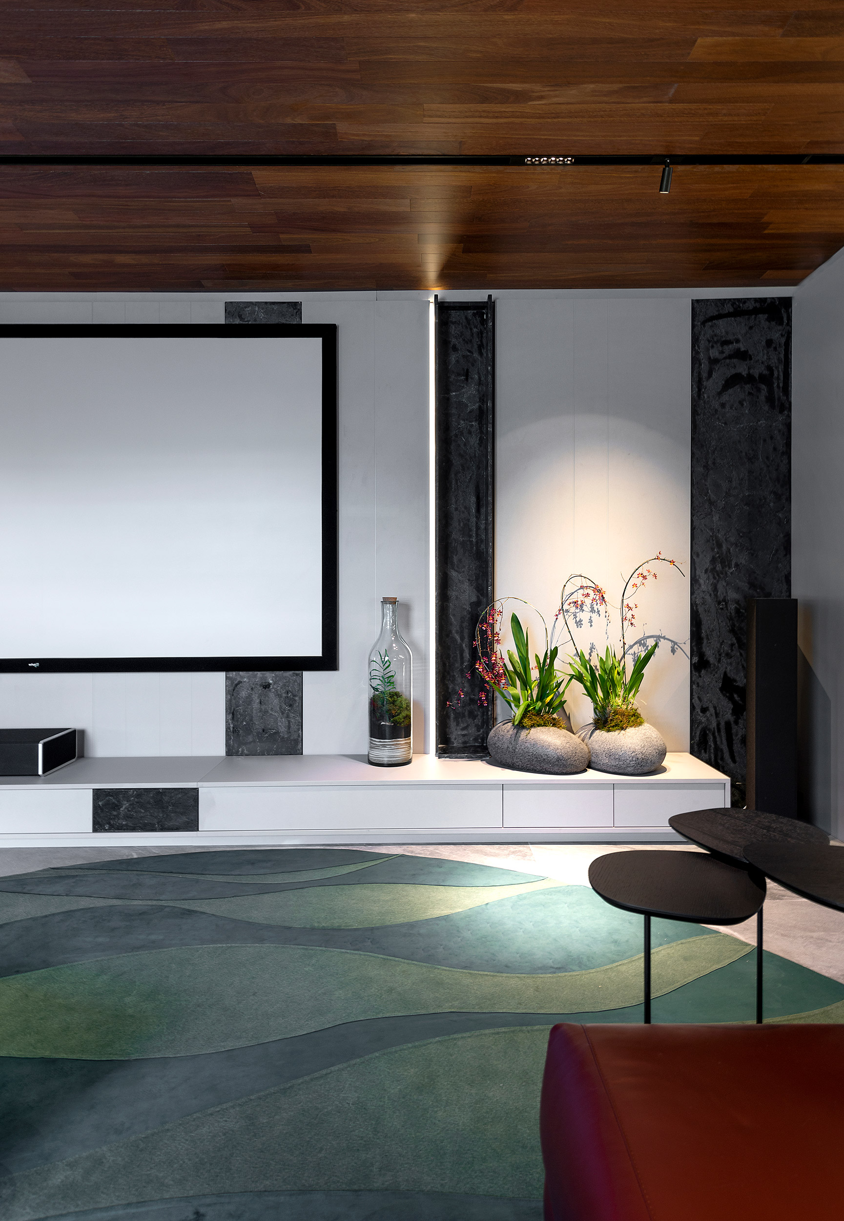 Loft &Iacute;ris - Maria Graziella Oliveira e Allan Chierighini. Projeto da CASACOR Santa Catarina 2021.