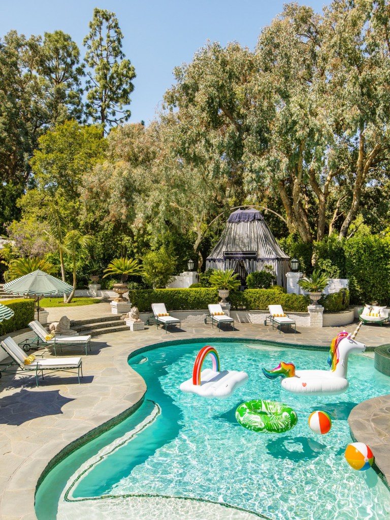 Cara Delevingne 3 Cara Delevingne; casa; arquitetura; decoração colorida; diversão; los angeles; casa de famosos;