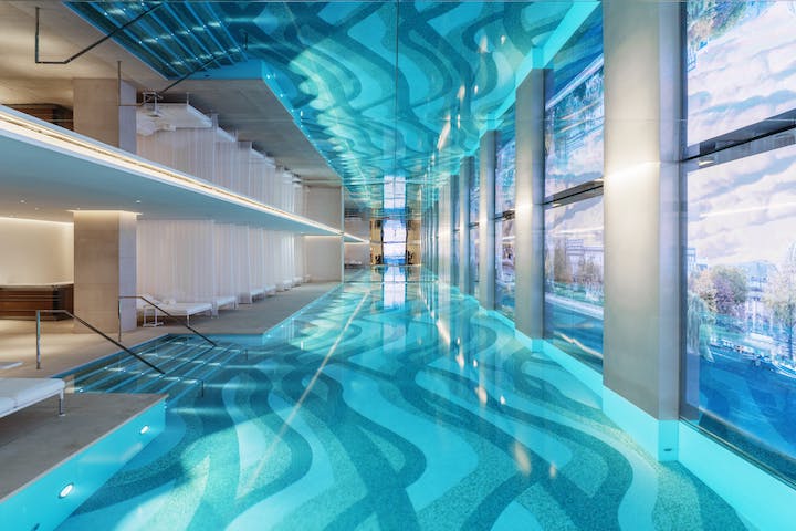 Cheval Blanc Paris – Pool 5 spas incríveis para cuidar do seu bem-estar com design