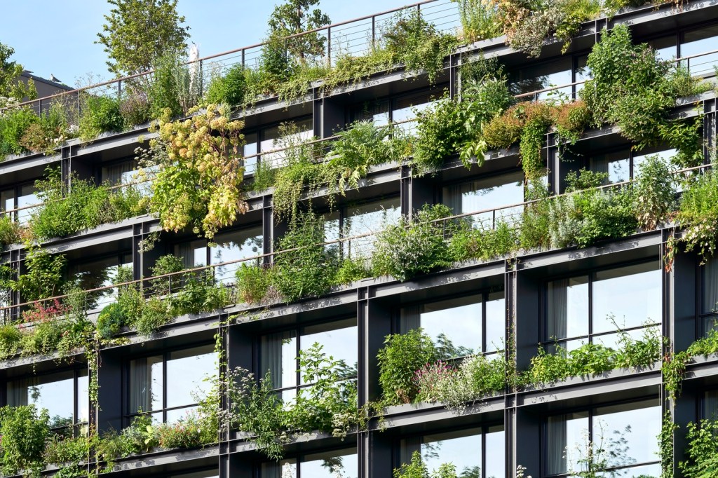 Building of the Year 2022, Villa M, por Triptyque Architecture 