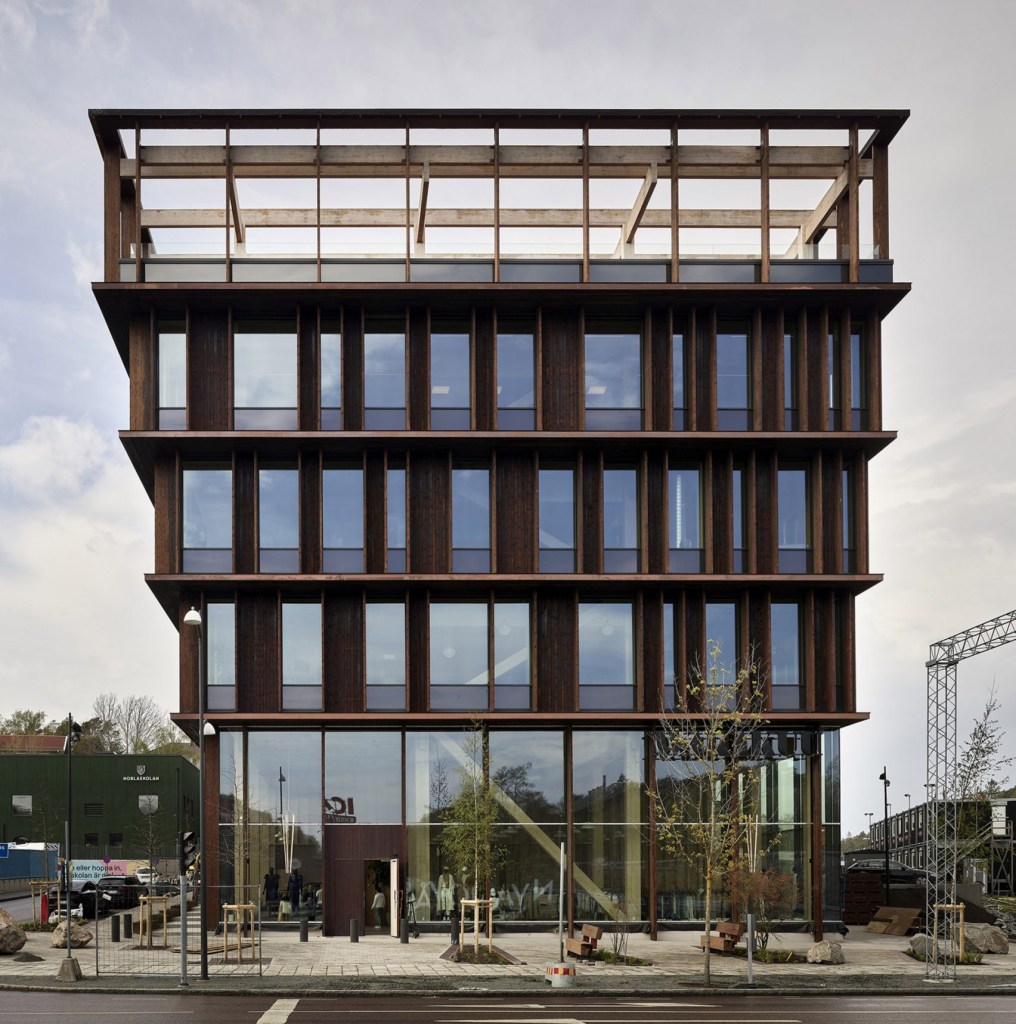 nodi-office-white-arkitekter-extra_dezeen_2364_col_10-1704×1718 Edifício construído em madeira
