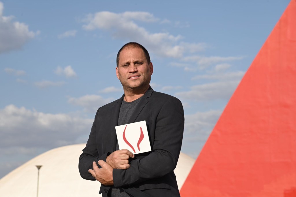 Inspirado em legado de Oscar Niemeyer, neto do arquiteto participa da DW!