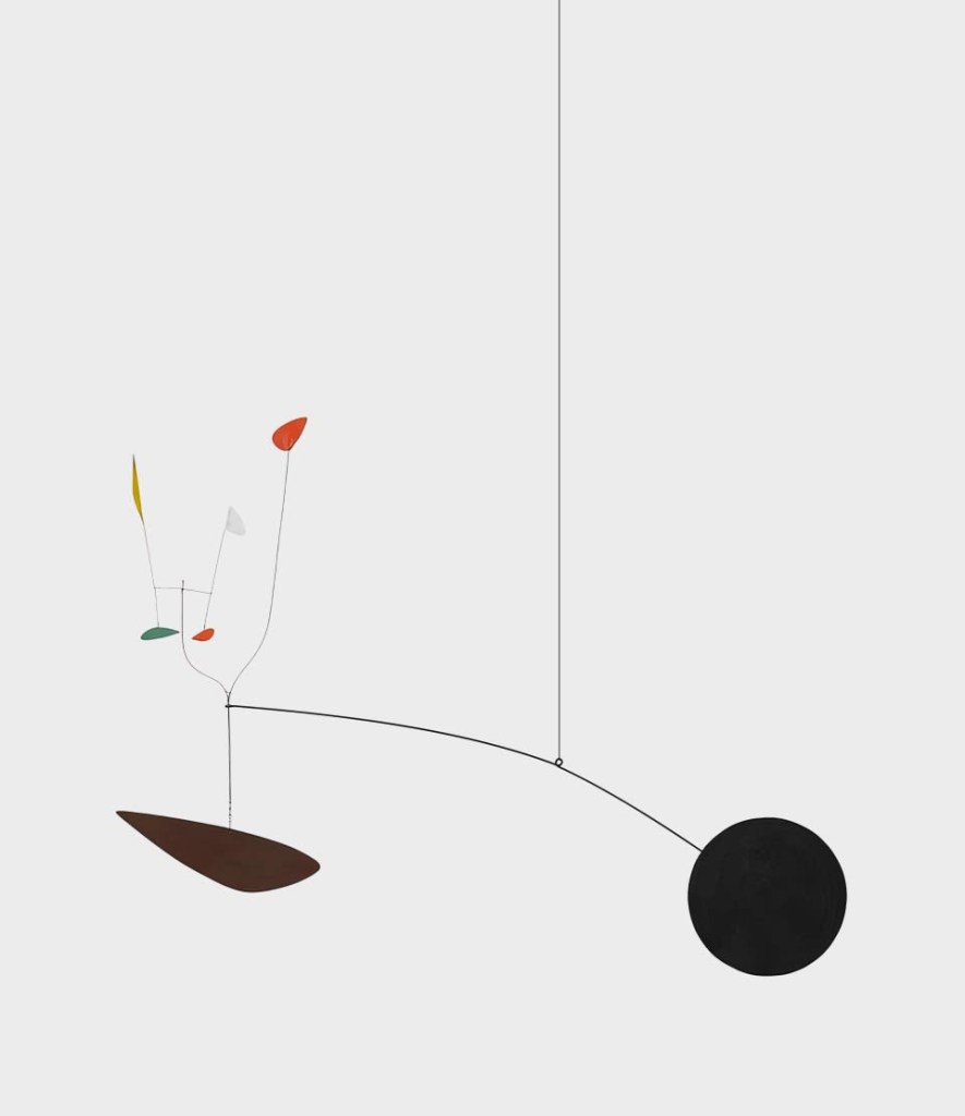LGDR_3501_Calder_Black_Disc_with_Flags_c._1939_I-1 Alexander Calder, Black Disc with Flags, c. 1939. Galeria LGDR