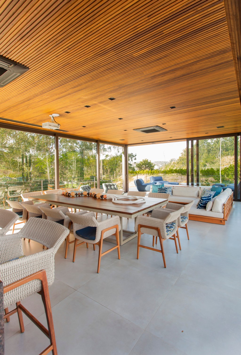 13_Projeto de Korman Arquitetos_Foto de Eduardo Pozella Em Itu, reforma transforma casa de campo no tão sonhado refúgio da família. Assinado por Korman Arquitetos