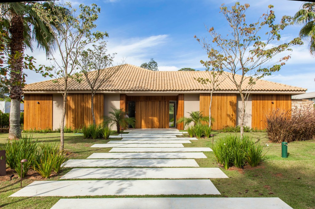 2_Projeto de Korman Arquitetos_Foto de Eduardo Pozella Em Itu, reforma transforma casa de campo no tão sonhado refúgio da família. Assinado por Korman Arquitetos