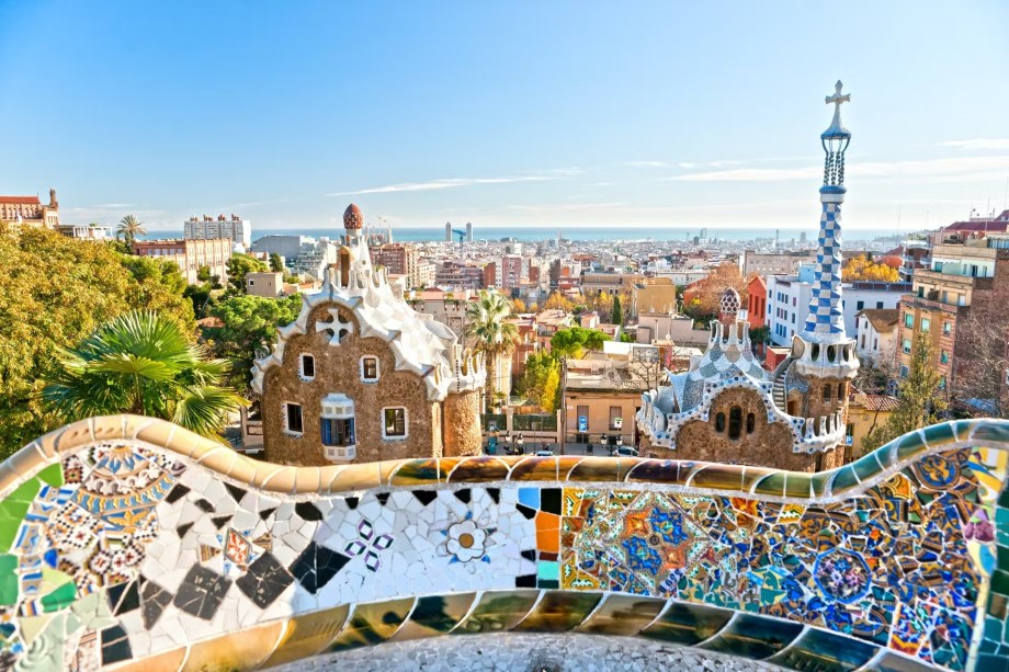 10º) Parque Guell - Espanha