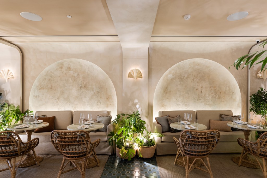 La Serena traz o fascinante espírito da Riviera Italiana para São Paulo ; Suite Arquitetos