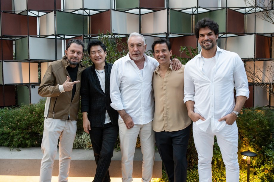 João Armentano, Alex Hanazaki, Sig Bergamim, Yuri Serodio, Murilo Lomas.