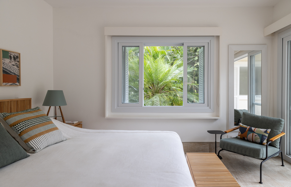 1099956bx Escritório STAL Arquitetura, de Alessandra Pinho e Stella Teixeira, assina casa de 600m², no Guarujá, litoral paulista.