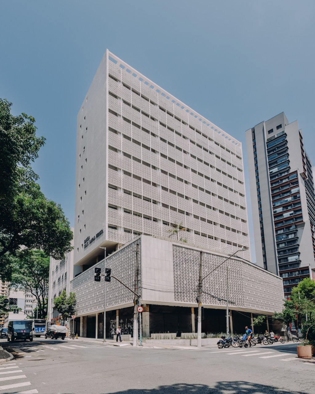 Edificio Renata Sampaio_Planta_credito Gabriel Cabral (1) Edificio Renata Sampaio_Planta_credito Gabriel Cabral (1)