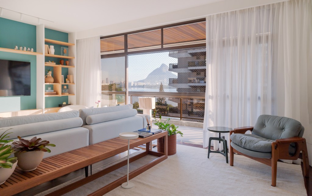 apartamento-140-m2-charme-paredes-azuis-verdes-maia-romeiro-credito-lilia-mendel (4) apartamento-140-m2-charme-paredes-azuis-verdes-maia-romeiro-credito-lilia-mendel (4)