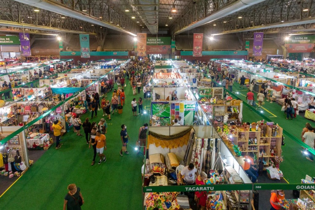 Expositores da Fenearte 2023 no Centro de Convenções de Pernambuco (Cecon-PE).