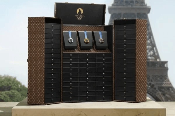 LouisVuitton Louis Vuitton baú Olímpiadas 2024