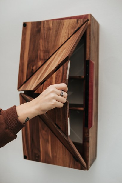 Kinetic Cabinet - Yarmles