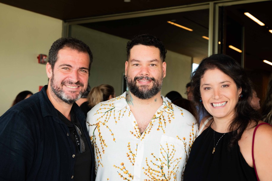 Cadé Marino, João Amando e Karyne Lima.